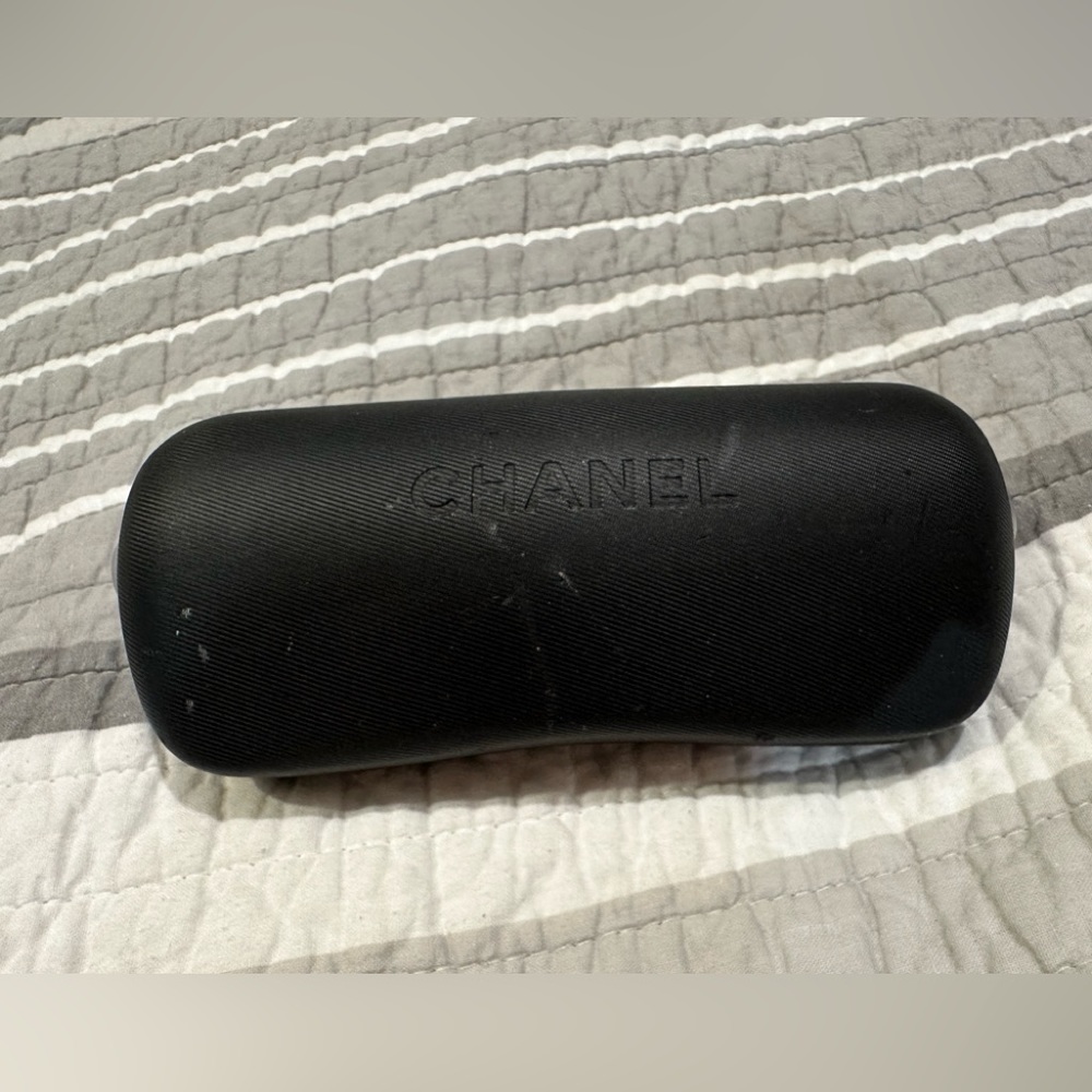 USED OLD CHANEL GLASSES CASE BLACK